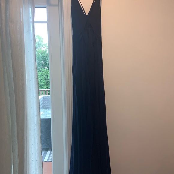 ASOS Navy pleated maxi dress with open back - Picture 5 of 6